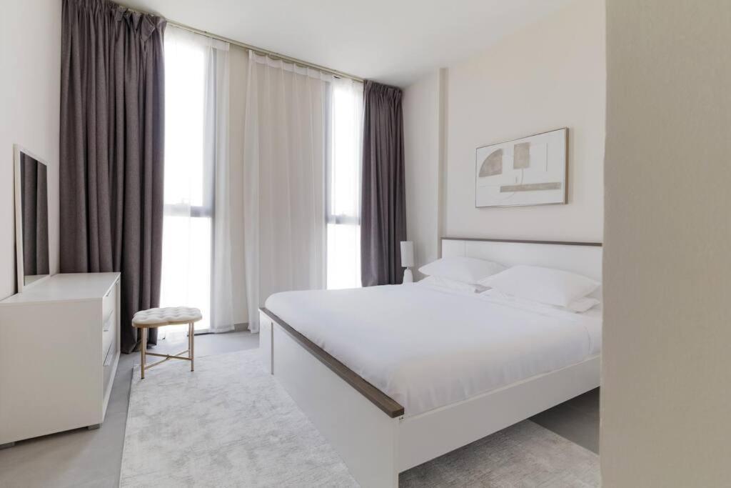Sahab - Solo 1Br Apt In Al Jada Sharjah Bagian luar foto