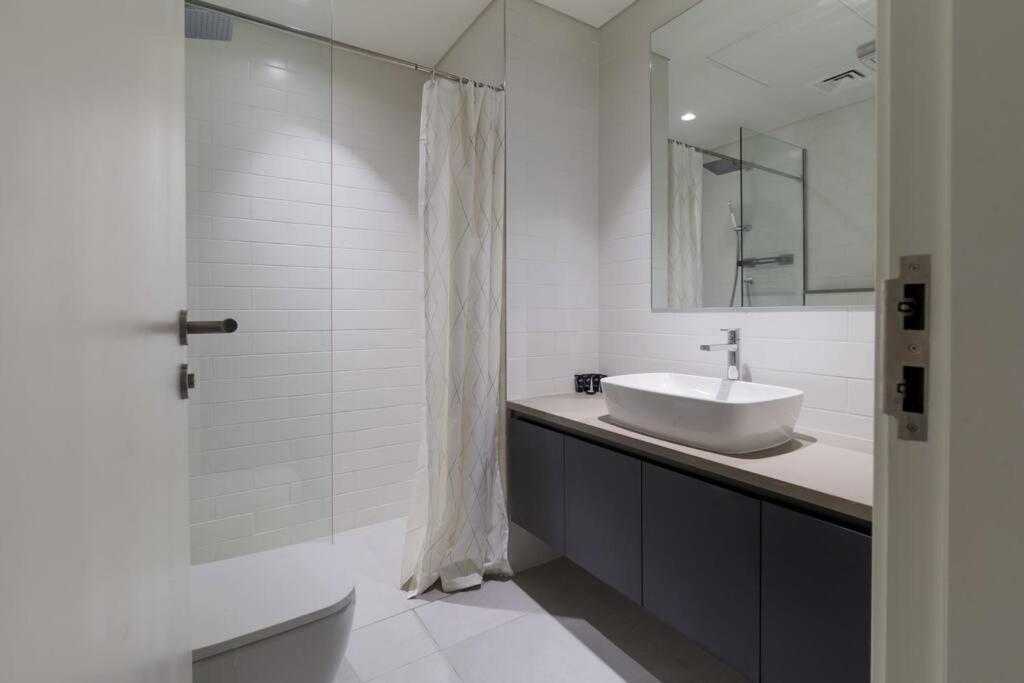 Sahab - Solo 1Br Apt In Al Jada Sharjah Bagian luar foto