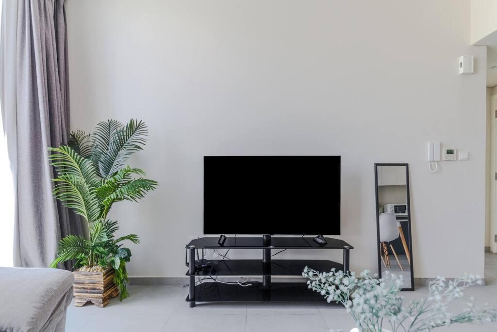 Sahab - Solo 1Br Apt In Al Jada Sharjah Bagian luar foto