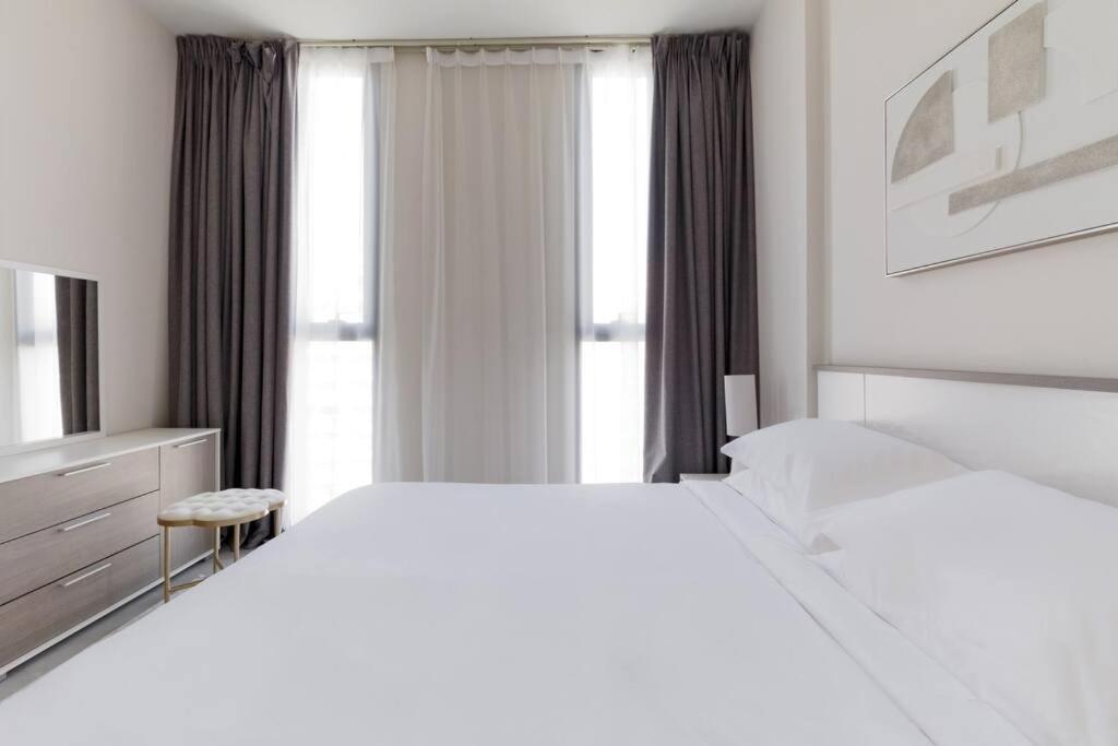Sahab - Solo 1Br Apt In Al Jada Sharjah Bagian luar foto