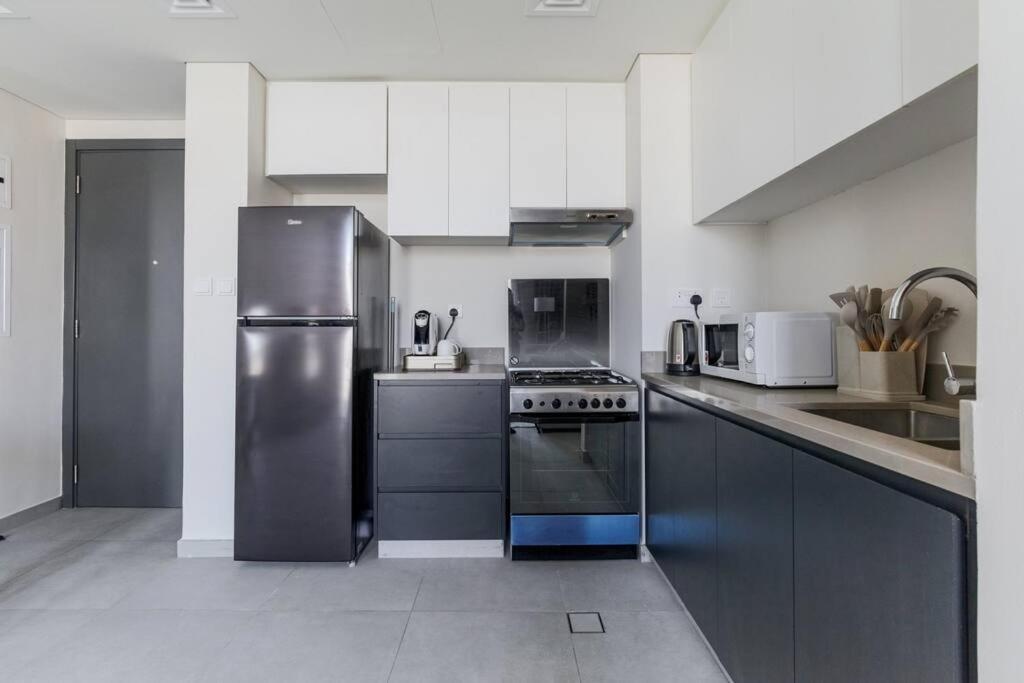 Sahab - Solo 1Br Apt In Al Jada Sharjah Bagian luar foto