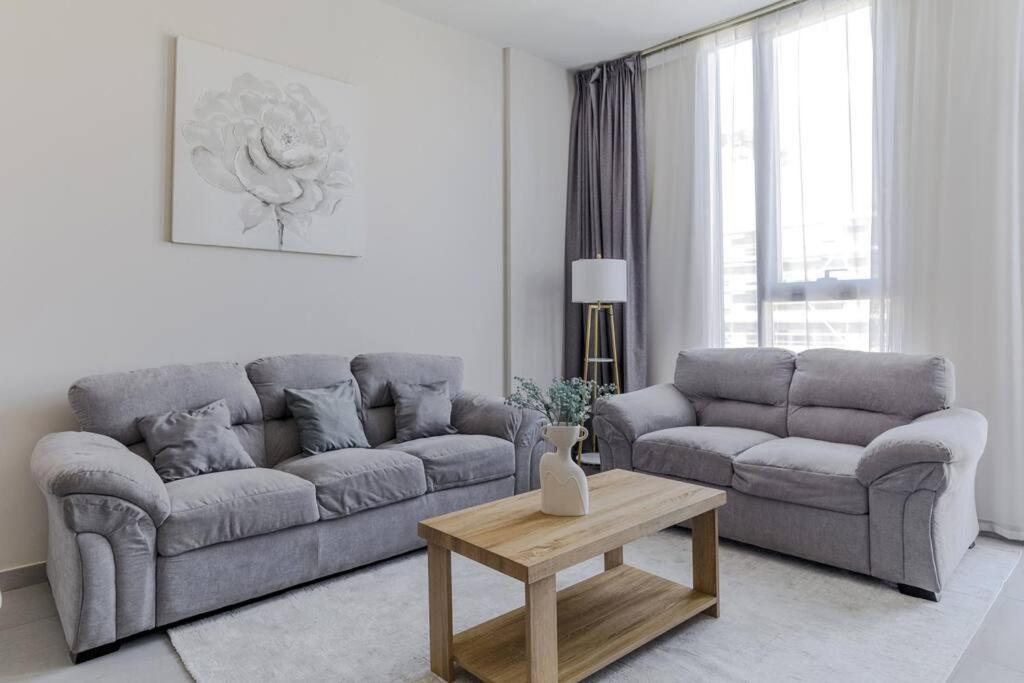 Sahab - Solo 1Br Apt In Al Jada Sharjah Bagian luar foto